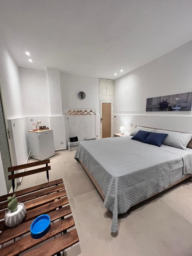 B&B Moonlight Termini Imerese Bagian luar foto